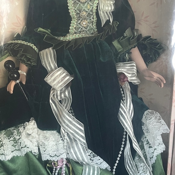 Collectors choice Rare Vintage fine Bisque Porcelain Doll Limited Edition 22” - Picture 4 of 11